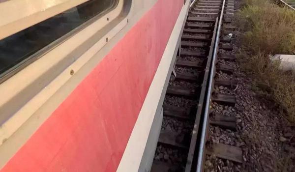 Circulația feroviară, suspendată temporar pe un sector din sudul ţării, după ce o şină s-a rupt