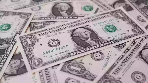 Leul românesc a pierdut teren important în raport cu dolarul american