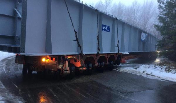 Percheziţii la firme care au făcut transporturi agabaritice neconfome. Prejudiciul se ridică la 1,6 milioane €