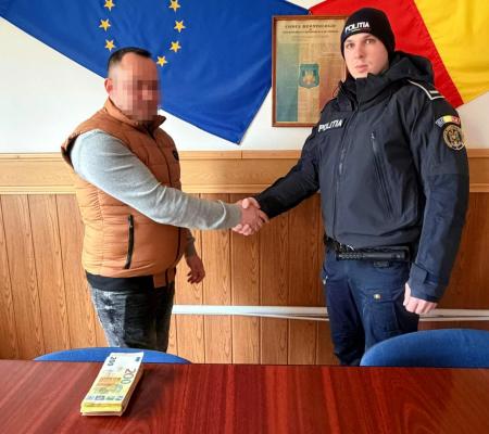 Un poliţist din Ialomiţa, aflat în timpul liber, a găsit 10.000 de euro pe jos. Reacţia imediată a agentului