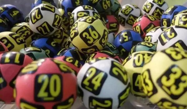 Loto 6/49 joi 5 februarie 2026. Numerele câştigătoare de azi