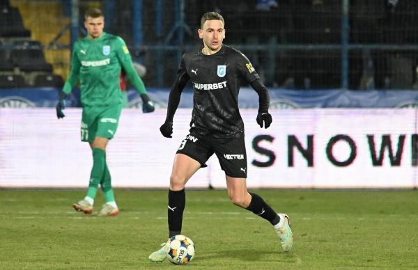 Universitatea Craiova începe play-off-ul Superligii din poziţia de lider al clasamentului