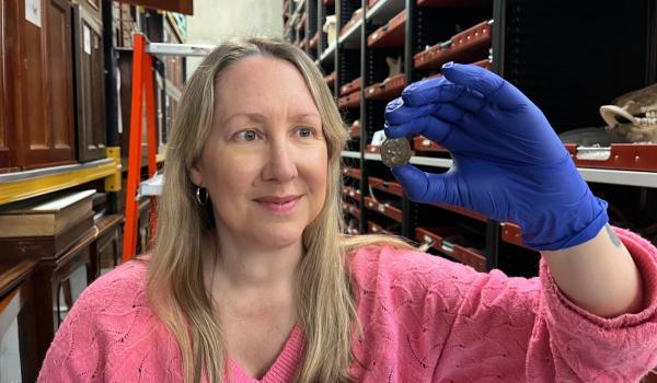 Comoară antică folosită ca mărunțiș. Cum a ajuns o monedă veche de 2.000 de ani să fie bani de autobuz