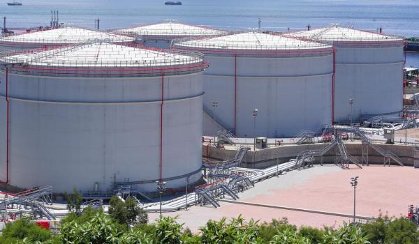 AIE propune cea mai mare eliberare de petrol din rezervele strategice din istorie pentru a tempera preţurile