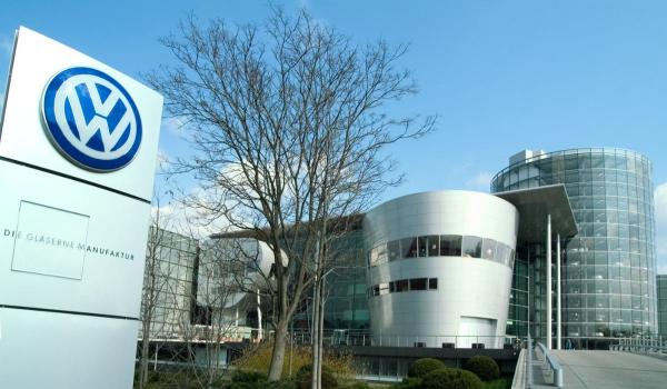 Concedieri masive în industria auto. Volkswagen vrea să dea afară 50.000 de angajați în Germania, până în 2030
