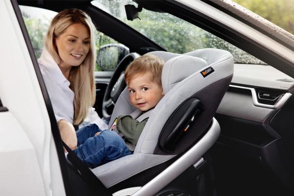 (P) Cum alegi corect un scaun auto copii: ghid practic