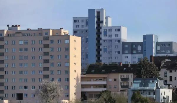 Tranzacțiile cu apartamente au scăzut cu 18,6% la începutul anului în București. Analiza pieţei imobiliare