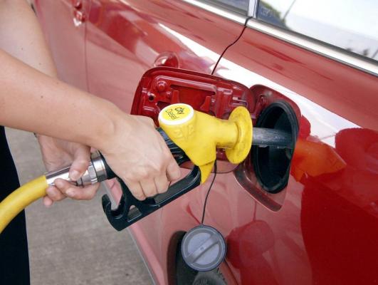 Preţul la motorină este în creştere, faţă de ziua precedentă