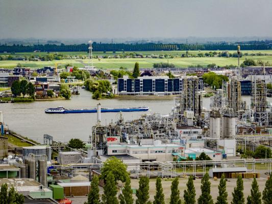 UE analizează restricționarea PFAS, substanțe chimice periculoase din produse de zi cu zi