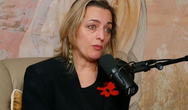 Povestea femeii care a renăscut din cenușa abuzului. Cynthia Loris nu s-a lăsat intimidată şi a ales să lupte