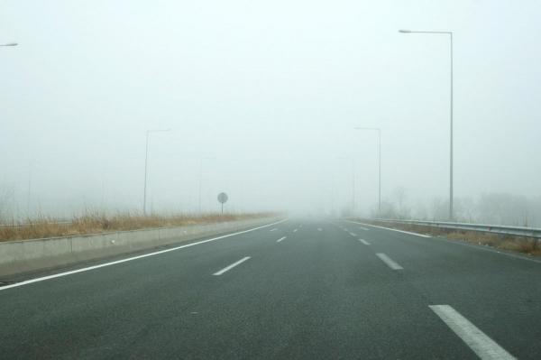 Circulaţia este afectată de ceaţă pe mai multe drumuri din ţară
