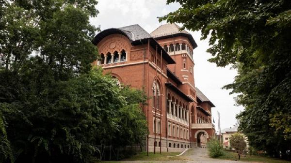 Expoziţia "Spiritul lui Brâncuși. De la piatră la pensulă" poate fi vizitată la Muzeul Naţional al Ţăranului Român, din Bucureşti