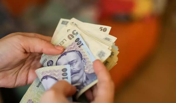 INS: Economia României a crescut cu 0,7% anul trecut; PIB-ul, mai mic cu 1,9% în trimestrul IV