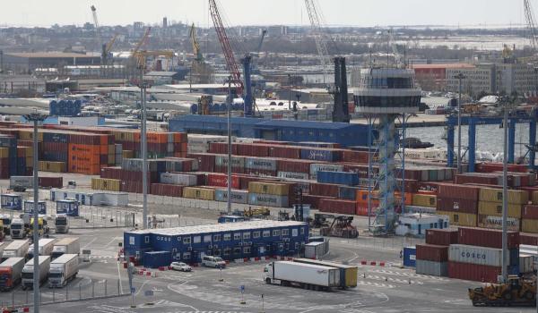 STENOGRAME. Cum luau şpaga foştii şefi ai vămilor din Portul Constanța: "Începem cu 300 de euro"