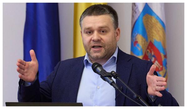 Ciucu: Se fac demersuri pentru "a cumpăra" şi "a atrage" consilieri generali de la PMP, PNL şi Forţa Dreptei