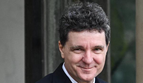 Nicuşor Dan, mesaj de 8 Martie pentru femei: "Prea des uităm cât de mult vă datorăm"