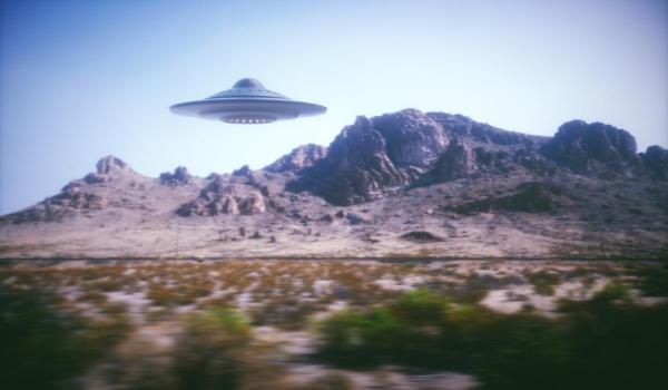 Un fost oficial american susține că SUA are un program secret pentru crearea de "hibrizi extratereștri-umani"