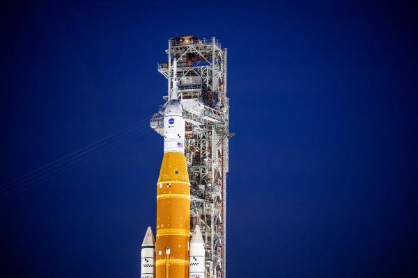 Misiunea Artemis II: O nouă generație de astronauți pornește spre Lună