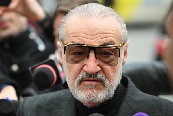 Gigi Becali a rămas fără permis în noaptea de Paşte. Circula cu 109 km/h într-o zonă unde limita era 40