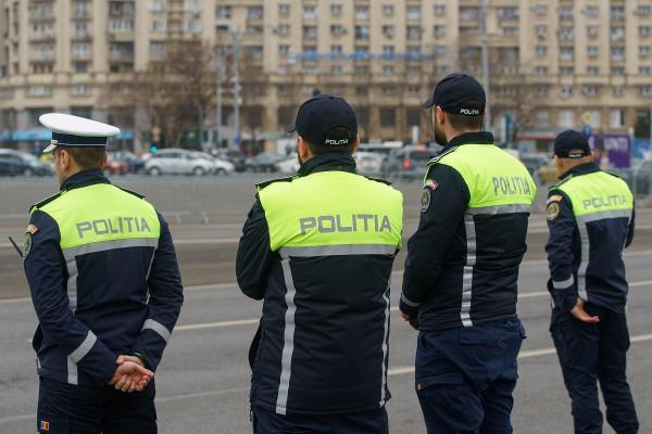 Doi şefi noi pe zi în ultimii 3 ani în Poliţia Română. Cifrele IGPR arată că e nevoie de şi mai mulţi