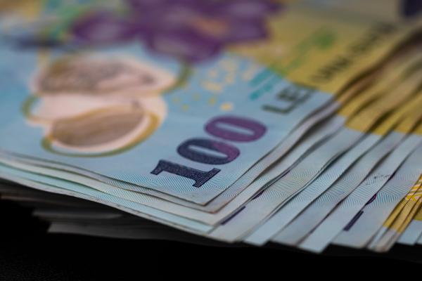 FMI reduce la jumătate prognoza de creștere economică a României și anticipează inflație și șomaj mai ridicate