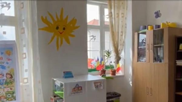 O fetiţă din Craiova i-a cerut mamei ei s-o bată "că aşa se întâmplă la grădiniţă". A fost deschisă o anchetă