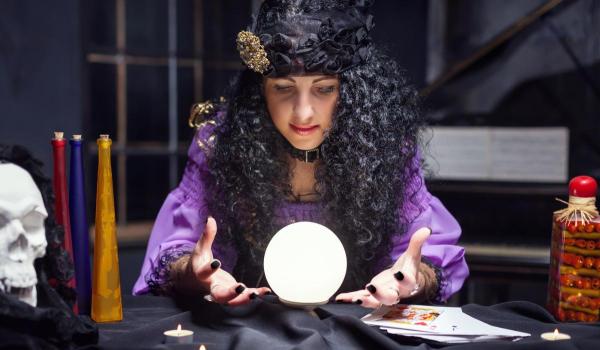 Rusia se orientează spre vrăjitorie şi misticism în vremurile de criză: "Mă contactează și sunt mulți"