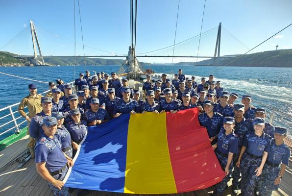 Bricul "Mircea" pornește spre New York. Va ajunge lângă Statuia Libertăţii de Ziua Independenţei