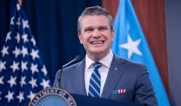 Hegseth a rostit un verset fals din Biblie în timpul unei predici la Pentagon. Era de fapt din Pulp Fiction