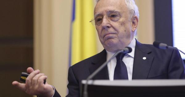 Mugur Isărescu anunţă că România va adopta moneda Euro: "Va fi un proiect de ţară"