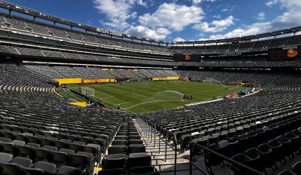 Cât trebuie să scoată din buzunar o familie de patru persoane pentru Cupa Mondială 2026. Analiză