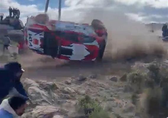 Accident cumplit în timpul raliului Argentinei. Un spectator a murit