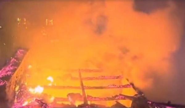 O țigară lăsată aprinsă i-a adus sfârșitul unui prahovean. A murit într-un incendiu care i-a cuprins locuinţa