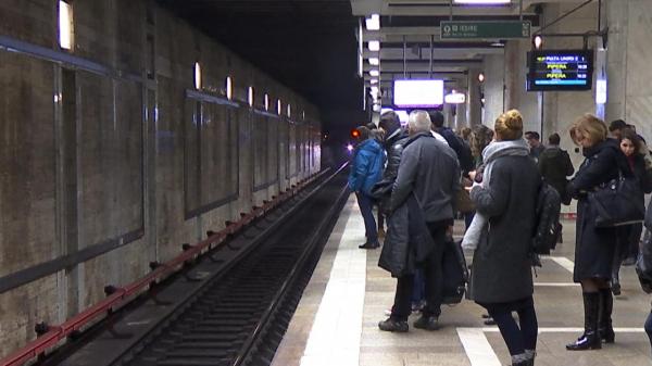 Accesul în Pasajul Piaţa Presei Libere, oprit parţial. Când aplică Metrorex restricţiile