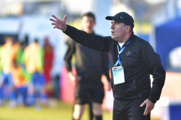 Gică Hagi ar putea reveni pe banca naţionalei României după mai bine de două decenii