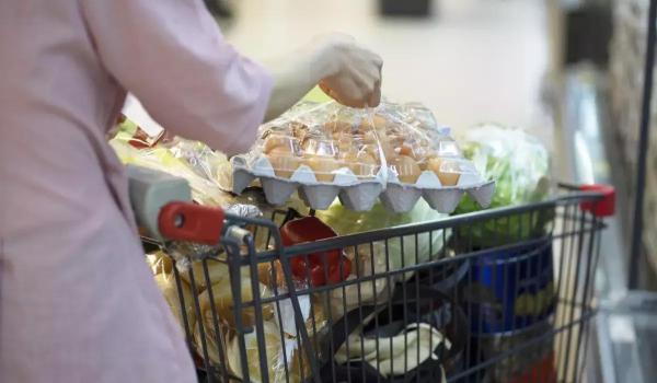 Romalimenta anunţă un nou val de scumpiri la alimente după Paște: "Nu avem altă soluție"