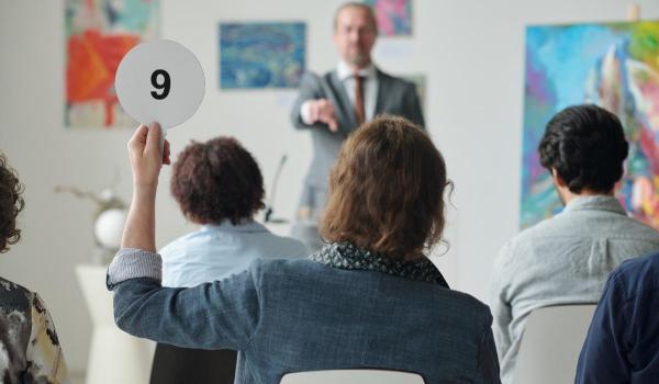 Ilustraţie a unei licitaţii