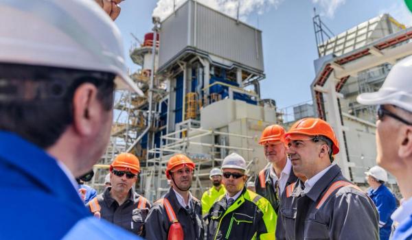 Ivan: Rafinăria Petromidia, operată de Rompetrol, şi-a reluat activitatea şi funcţionează la capacitate maximă