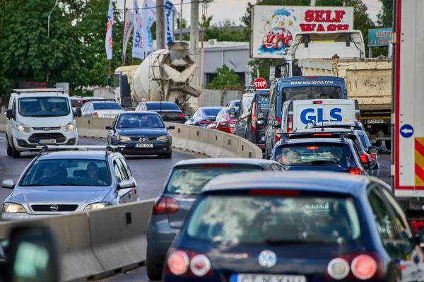 Starea traficului 8 aprilie 2026. Trafic oprit pe DN5 către autostrada A0 Centura București