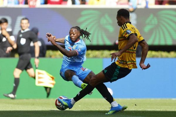 Născut şi crescut în Anglia, Aaron Wan-Bissaka a decis să joace pentru naţionala de fotbal a Republicii Democrate Congo