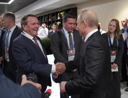 Berlinul, sceptic față de ideea lui Putin ca Gerhard Schroeder să medieze pacea în Ucraina