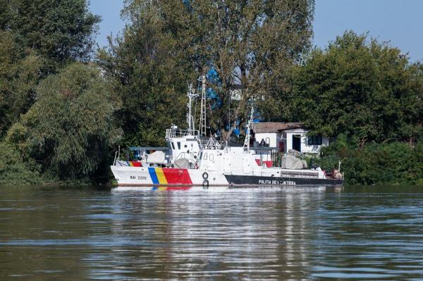 Cadavrul unui bărbat, descoperit în Dunăre. Polițiștii fac cercetări