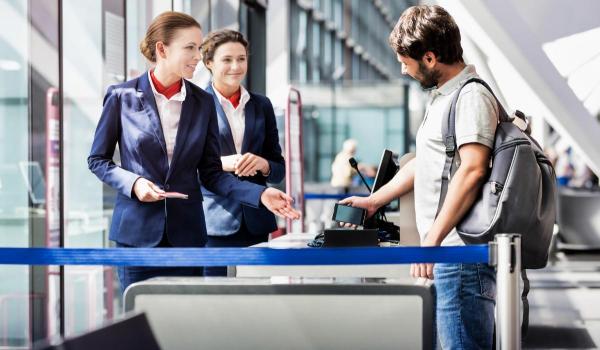 O companie aeriană, prezentă și la noi, ieftinește biletele cu până la 200 €. Cele mai populare rute