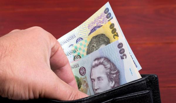 Creşteri salariale şi angajări în 47 de companii publice locale. Ce instituţii sunt vizate