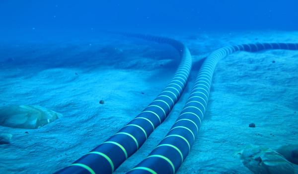 Iranul vrea taxe pe cablurile submarine de internet din Strâmtoarea Ormuz. Risc pentru traficul digital global