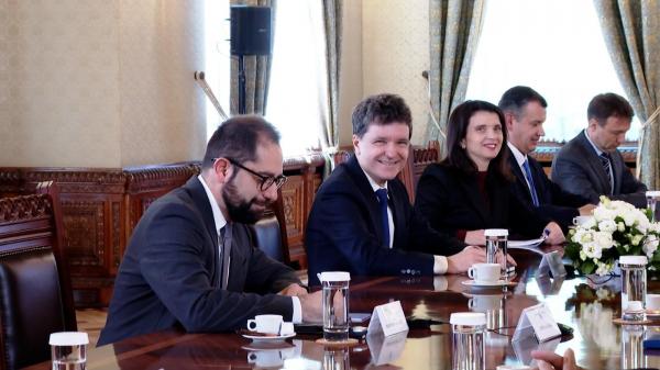 Filmul consultărilor de la Cotroceni. Nicio majoritate pentru un nou Guvern, nici măcar cu premier tehnocrat