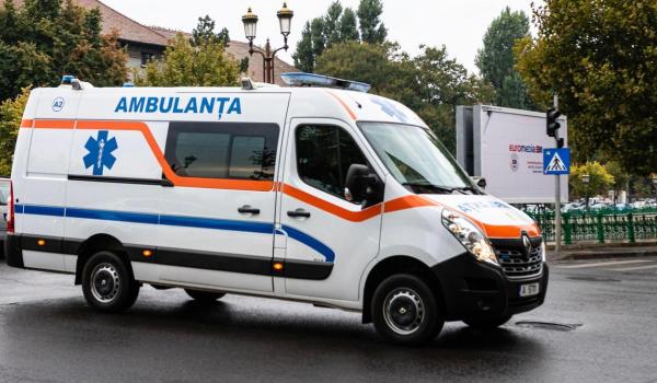 Două femei din Sibiu au ajuns la spital, după ce șoferul autobuzului în care se aflau a frânat brusc
