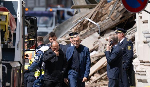 Două românce sunt căutate sub dărâmăturile unui bloc de locuinţe din Gorlitz, Germania