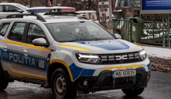 Femeie găsită moartă în propria casă, în Botoşani. Soţul ar fi strâns-o de gât după o ceartă