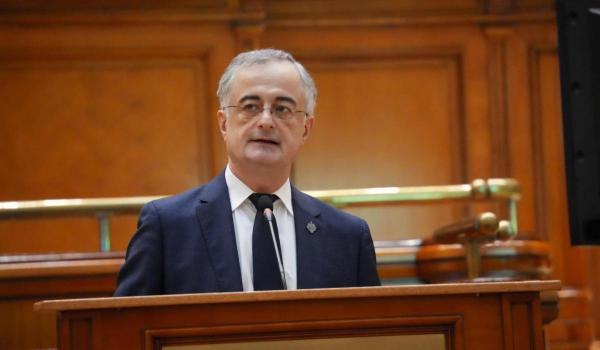 PNL dă un ultimatum PSD: "Să vină cu o soluţie la criza politică. Dacă nu poate, să se dea la o parte"